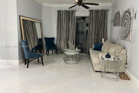 Casa en venta en St. Lucie, Florida, 4 dormitorios, 222.22 m2 № 2030552 - foto 5