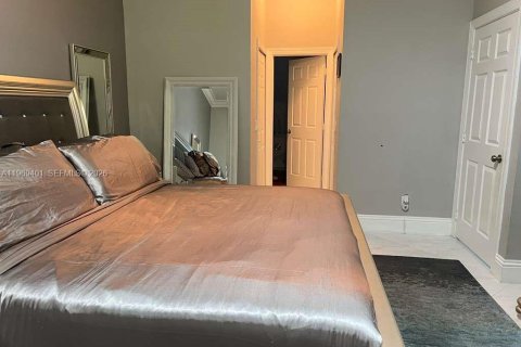 Casa en venta en St. Lucie, Florida, 4 dormitorios, 222.22 m2 № 2030552 - foto 19