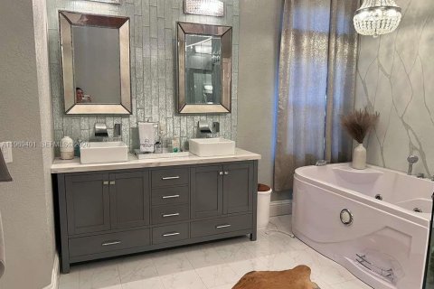 Casa en venta en St. Lucie, Florida, 4 dormitorios, 222.22 m2 № 2030552 - foto 21