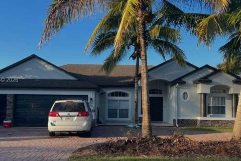 Casa en St. Lucie, Florida 4 dormitorios, 222.22 m2 № 2030552