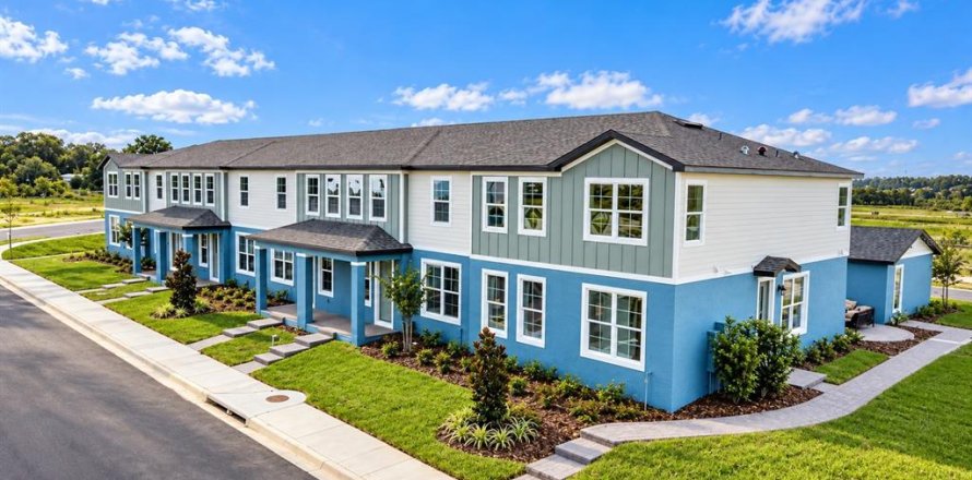 Townhouse in Apopka, Florida 4 bedrooms, 165.55 sq.m. № 2394085