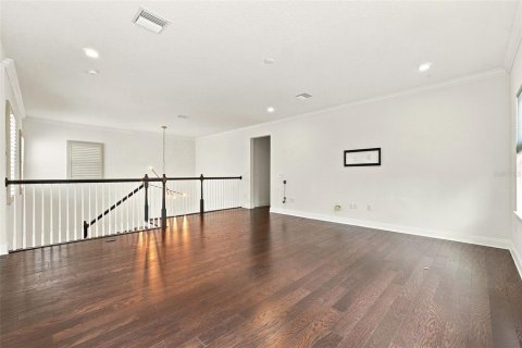 House in Orlando, Florida 4 bedrooms, 313.55 sq.m. № 2201934 - photo 16