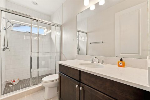 House in Orlando, Florida 4 bedrooms, 313.55 sq.m. № 2201934 - photo 21