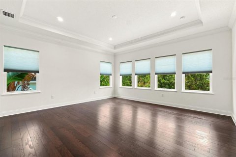 House in Orlando, Florida 4 bedrooms, 313.55 sq.m. № 2201934 - photo 6