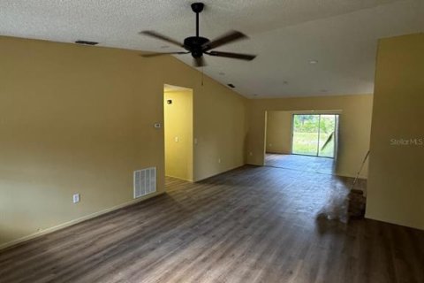 Villa ou maison à louer à Ocala, Floride: 3 chambres, 140.28 m2 № 2093779 - photo 6