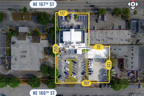 Commercial property in Miami, Florida № 1698227 - photo 25