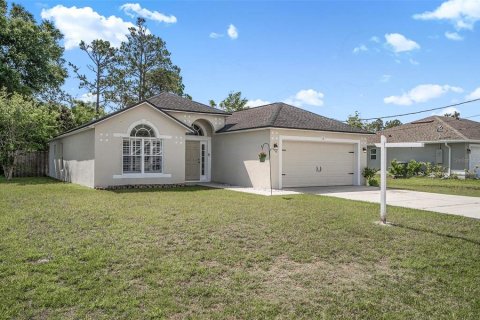 House in Palm Coast, Florida 3 bedrooms, 153.75 sq.m. № 2092505 - photo 8