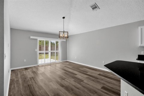 House in Palm Coast, Florida 3 bedrooms, 153.75 sq.m. № 2092505 - photo 18
