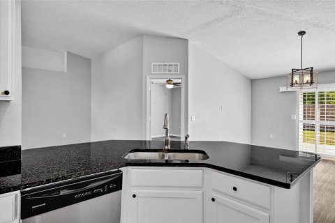 House in Palm Coast, Florida 3 bedrooms, 153.75 sq.m. № 2092505 - photo 21