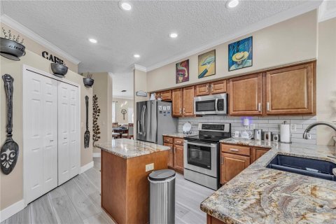 House in Kissimmee, Florida 4 bedrooms, 212 sq.m. № 2417005 - photo 14