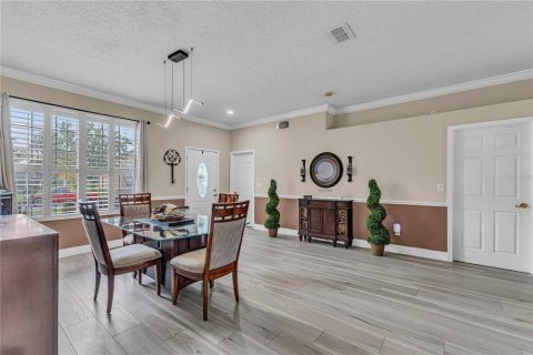 House in Kissimmee, Florida 4 bedrooms, 212 sq.m. № 2417005 - photo 6