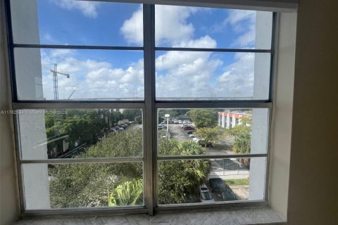 Condominio en venta en Miami, Florida, 2 dormitorios, 96.25 m2 № 1871366 - foto 7