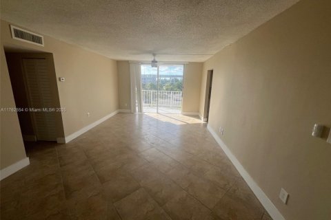 Condominio en venta en Miami, Florida, 2 dormitorios, 96.25 m2 № 1871366 - foto 11
