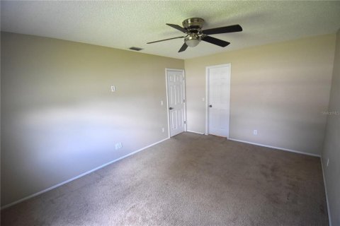 Casa en venta en New Port Richey, Florida, 3 dormitorios, 170.94 m2 № 1909575 - foto 22