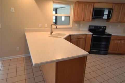 Casa en venta en New Port Richey, Florida, 3 dormitorios, 170.94 m2 № 1909575 - foto 7