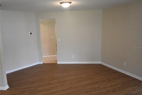 Casa en venta en New Port Richey, Florida, 3 dormitorios, 170.94 m2 № 1909575 - foto 14