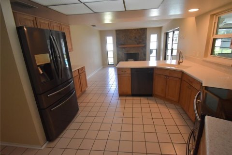 Casa en venta en New Port Richey, Florida, 3 dormitorios, 170.94 m2 № 1909575 - foto 6