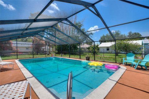 House in Winter Haven, Florida 3 bedrooms, 166.11 sq.m. № 2227390 - photo 30
