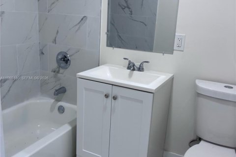 Casa en alquiler en Miami, Florida, 1 dormitorio № 2026492 - foto 2
