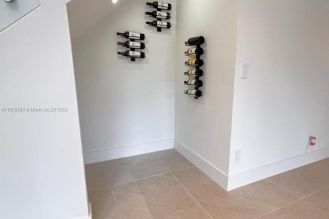 Touwnhouse à vendre à Hialeah, Floride: 3 chambres, 146.97 m2 № 1967433 - photo 6