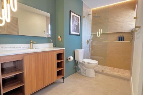 Touwnhouse à vendre à Hialeah, Floride: 3 chambres, 146.97 m2 № 1967433 - photo 1