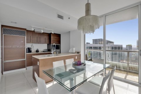 Copropriété à vendre à Miami, Floride: 2 chambres, 119.47 m2 № 2170351 - photo 10