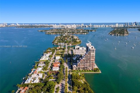 Condominio en alquiler en Miami, Florida, 2 dormitorios, 132.85 m2 № 2026351 - foto 20