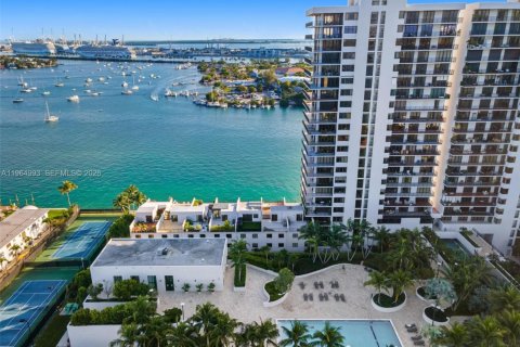 Condominio en alquiler en Miami, Florida, 2 dormitorios, 132.85 m2 № 2026351 - foto 14