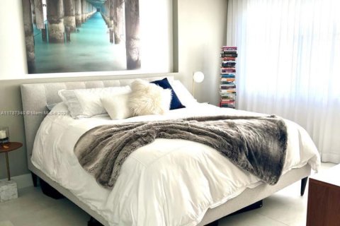 Снять в аренду квартиру в Майами-Бич, Флорида 1 спальня, 75.44м2, № 1958851 - фото 21