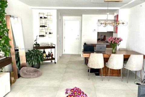 Снять в аренду квартиру в Майами-Бич, Флорида 1 спальня, 75.44м2, № 1958851 - фото 9