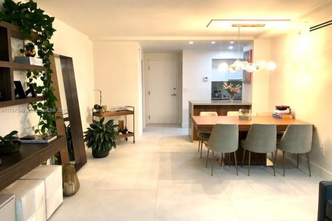 Снять в аренду квартиру в Майами-Бич, Флорида 1 спальня, 75.44м2, № 1958851 - фото 19