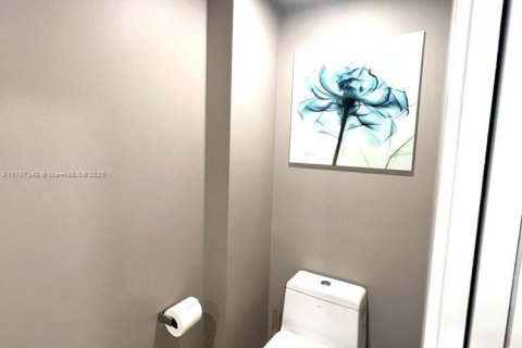 Снять в аренду квартиру в Майами-Бич, Флорида 1 спальня, 75.44м2, № 1958851 - фото 14