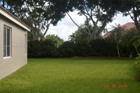 Villa ou maison à louer à Weston, Floride: 3 chambres, 125.7 m2 № 2001367 - photo 23