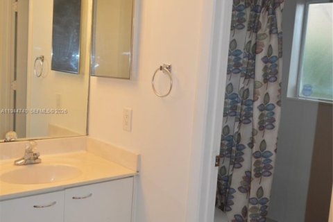 Villa ou maison à louer à Weston, Floride: 3 chambres, 125.7 m2 № 2001367 - photo 19