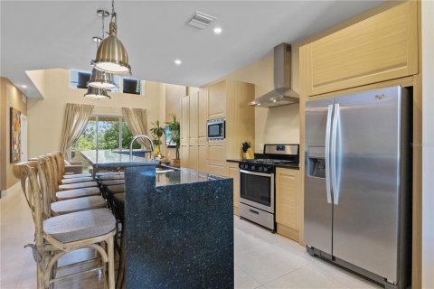Adosado en venta en Kissimmee, Florida, 4 dormitorios, 222.59 m2 № 1795617 - foto 11