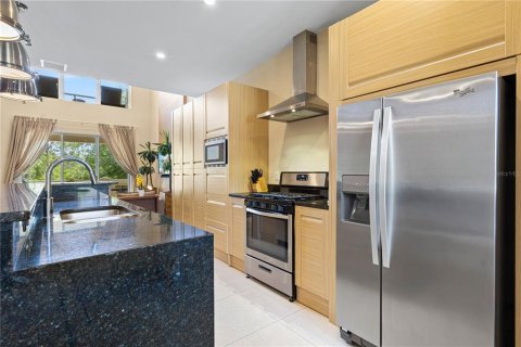 Adosado en venta en Kissimmee, Florida, 4 dormitorios, 222.59 m2 № 1795617 - foto 8