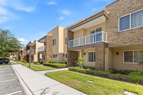 Adosado en venta en Kissimmee, Florida, 4 dormitorios, 222.59 m2 № 1795617 - foto 3