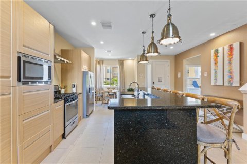 Adosado en venta en Kissimmee, Florida, 4 dormitorios, 222.59 m2 № 1795617 - foto 5