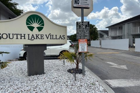 Copropriété à vendre à Miami, Floride: 3 chambres, 137.87 m2 № 2012162 - photo 2