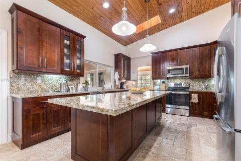 Купить виллу или дом в Пальметто-Бей, Флорида 4 спальни, 317.45м2, № 1991290 - фото 6