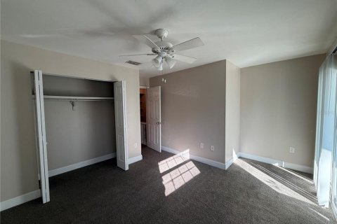 Adosado en alquiler en Gainesville, Florida, 2 dormitorios, 86.4 m2 № 2143061 - foto 2