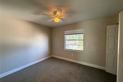 Adosado en alquiler en Gainesville, Florida, 2 dormitorios, 86.4 m2 № 2143061 - foto 4