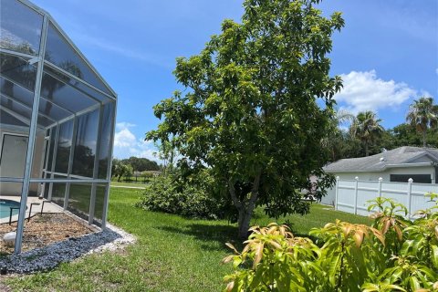 House in Kissimmee, Florida 3 bedrooms, 139.35 sq.m. № 1786731 - photo 29