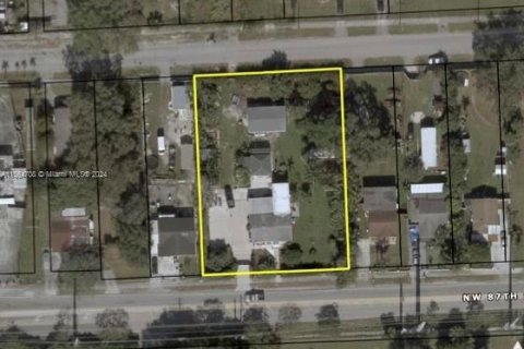 Immobilier commercial à vendre à Miami, Floride № 1860645 - photo 1
