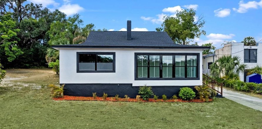 Casa en Leesburg, Florida 3 dormitorios, 156.45 m2 № 1768022