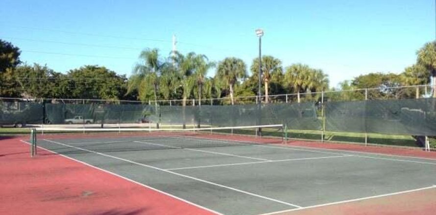 Condominio en Deerfield Beach, Florida, 2 dormitorios № 1207759