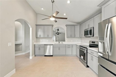 Villa ou maison à vendre à Tavares, Floride: 3 chambres, 140.47 m2 № 2378258 - photo 5