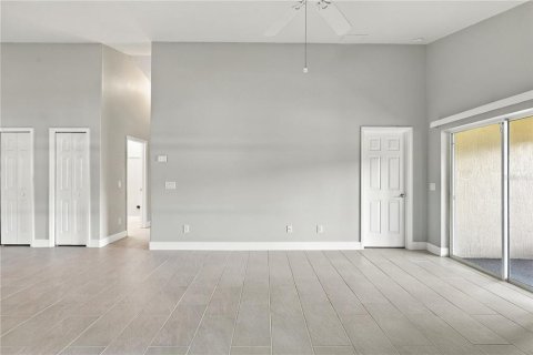Villa ou maison à vendre à Tavares, Floride: 3 chambres, 140.47 m2 № 2378258 - photo 12