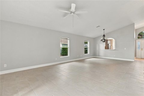 Villa ou maison à vendre à Tavares, Floride: 3 chambres, 140.47 m2 № 2378258 - photo 10