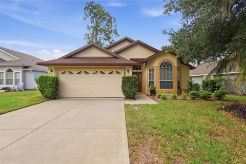 Villa ou maison à Tavares, Floride 3 chambres, 140.47 m2 № 2378258